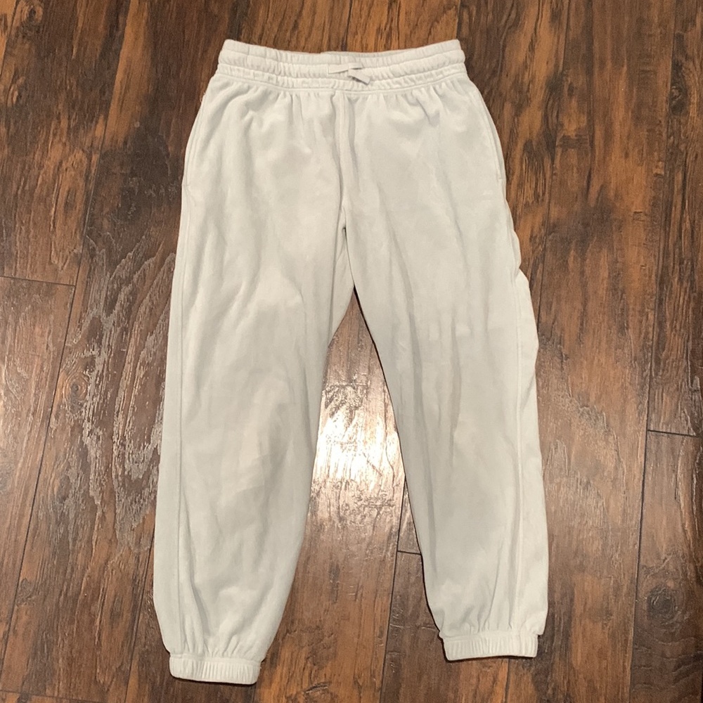 Light blue/gray sweats